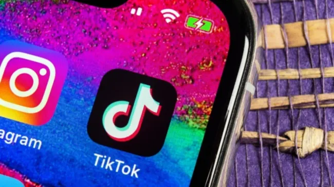 smartphone with social media apps